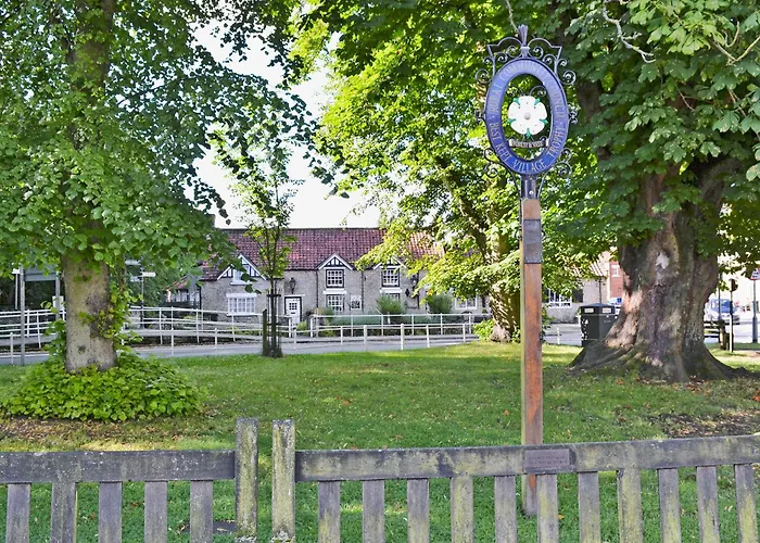 Cherry Laurel Thornton Dale